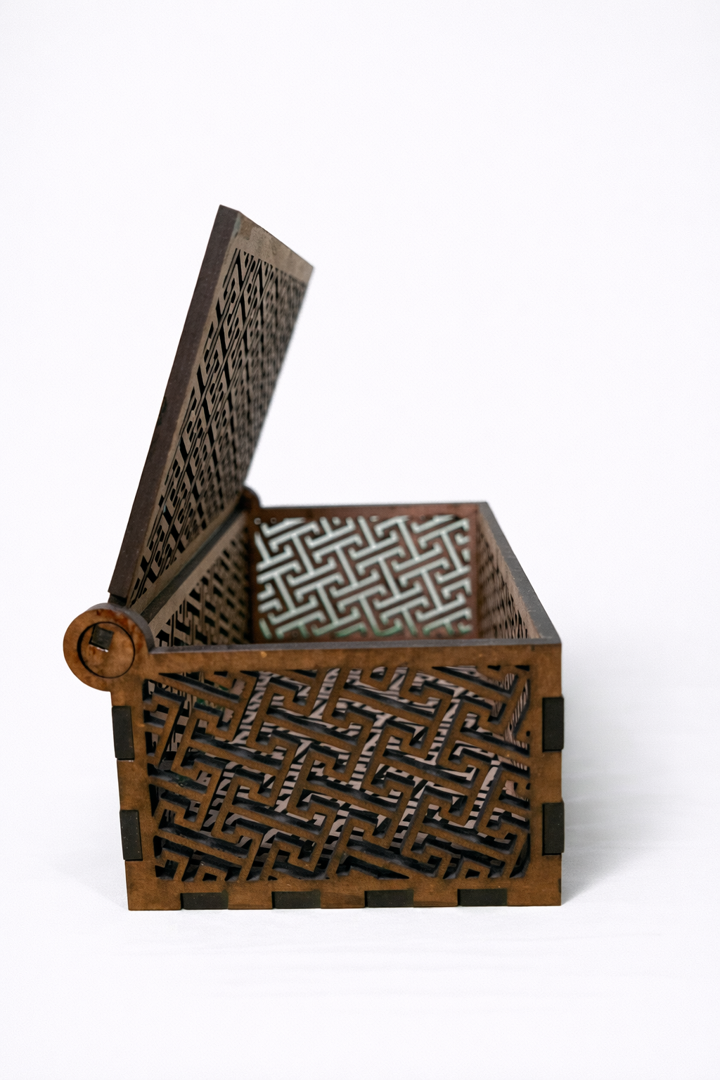 Wooden Classic Vintage  Box